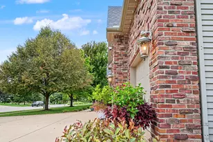 18 Stonebrook Ct, Bloomington, IL 61704 - Photo 21