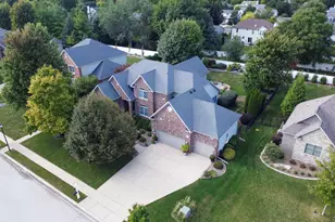 18 Stonebrook Ct, Bloomington, IL 61704 - Photo 5