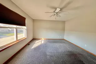 1172 Rose Dr, Sycamore, IL 60178 - Photo 11