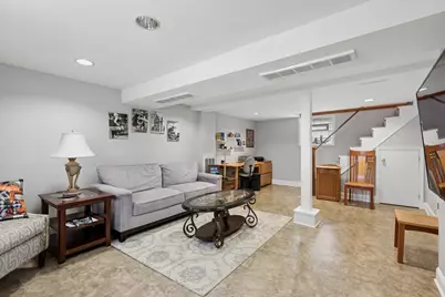 5909 N East Circle Avenue, Chicago, IL 60631 - Photo 23