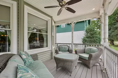 5909 N East Circle Avenue, Chicago, IL 60631 - Photo 3