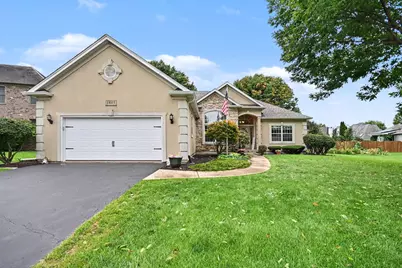 1805 Country Hills Drive, Yorkville, IL 60560 - Photo 3