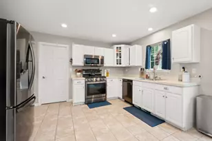 1514 Elizabeth Ct, Kirkland, IL 60146 - Photo 17