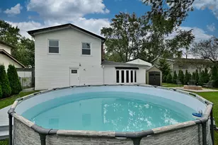 8164 N Carrolton Ct, Hanover Park, IL 60133 - Photo 55