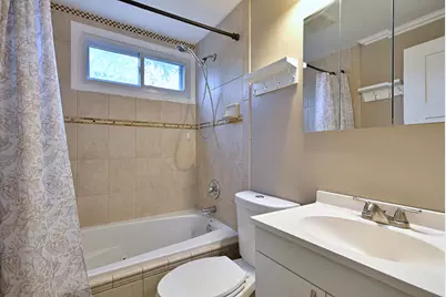 8164 N Carrolton Court, Hanover Park, IL 60133 - Photo 25