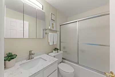 1043 S York Road #606, Bensenville, IL 60106 - Photo 13