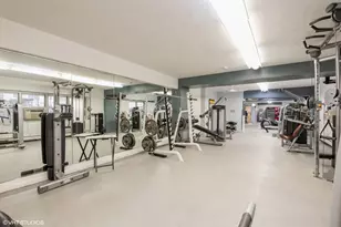 4970 N Marine Dr, Chicago, IL 60640 - Photo 17