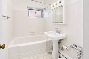 4970 N Marine Dr, Chicago, IL 60640 - Photo 13