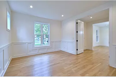 310 N Nottingham Avenue, Glenview, IL 60025 - Photo 3