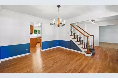 2027 Richton Drive, Wheaton, IL 60189 - Photo 13