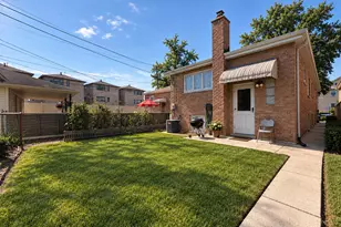 5303 S Parkside Ave, Chicago, IL 60638 - Photo 9