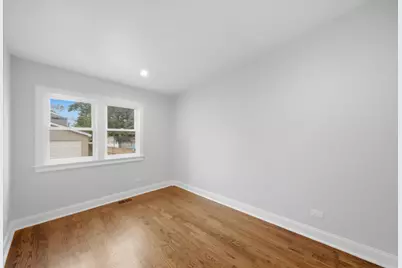 852 N Trumbull Avenue, Chicago, IL 60651 - Photo 19