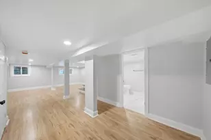 852 N Trumbull Ave, Chicago, IL 60651 - Photo 25