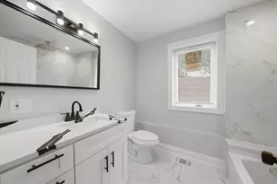 852 N Trumbull Ave, Chicago, IL 60651 - Photo 17