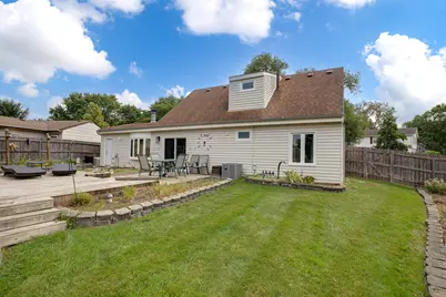 8196 Dartmouth Lane, Hanover Park, IL 60133 - Photo 3