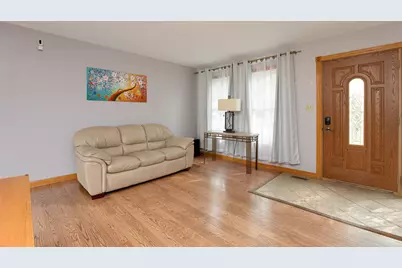 8196 Dartmouth Lane, Hanover Park, IL 60133 - Photo 5