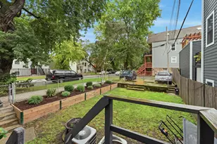 2135 W Barry Ave, Chicago, IL 60618 - Photo 41