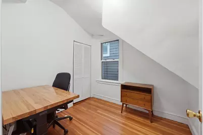 2135 W Barry Avenue, Chicago, IL 60618 - Photo 29