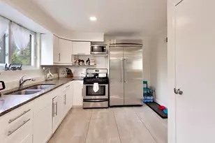 1609 S Cumberland Ave, Park Ridge, IL 60068 - Photo 9