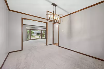 601 Menominee Lane, Naperville, IL 60563 - Photo 9