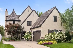 928 Hastings St, Park Ridge, IL 60068 - Photo 1