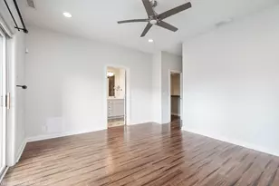 2153 W Belmont Ave, Chicago, IL 60618 - Photo 19