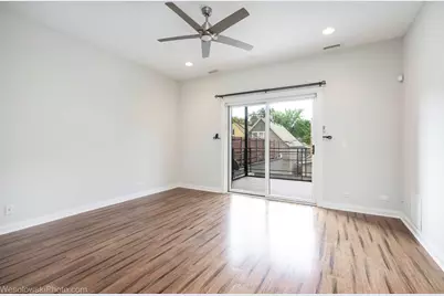 2153 W Belmont Avenue #2, Chicago, IL 60618 - Photo 17