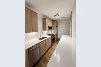 1904 W Pratt Boulevard #1A, Chicago, IL 60626 - Photo 3