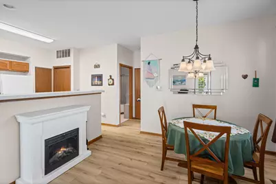 21452 Papoose Lake Drive #21452, Crest Hill, IL 60403 - Photo 11