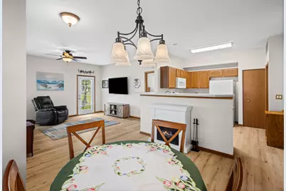21452 Papoose Lake Drive #21452, Crest Hill, IL 60403 - Photo 5