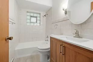 5547 W Higgins Ave, Chicago, IL 60630 - Photo 13