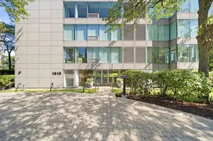 1618 Sheridan Rd, Wilmette, IL 60091 - Photo 1