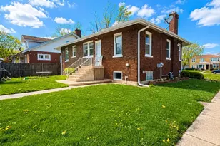 270 W 16th St, Chicago Heights, IL 60411 - Photo 1