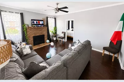270 W 16th Street, Chicago Heights, IL 60411 - Photo 11