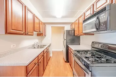 1000 S Lorraine Road #411, Wheaton, IL 60189 - Photo 7