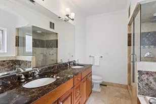 5218 N Winthrop Ave, Chicago, IL 60640 - Photo 13