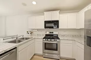 8646 Foxborough Way, Joliet, IL 60431 - Photo 9