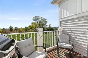 544 Comstock Rd, South Elgin, IL 60177 - Photo 9