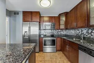 6301 N Sheridan Rd, Chicago, IL 60660 - Photo 9
