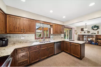 1111 Rushwood Avenue, Shorewood, IL 60404 - Photo 7