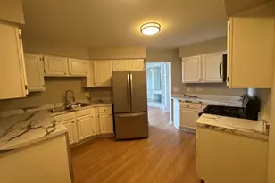 4806 Turnberry Dr, Hoffman Estates, IL 60010 - Photo 9