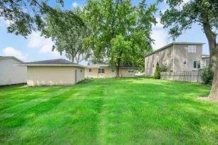 6705 Clarendon Hills Rd, Darien, IL 60561 - Photo 27