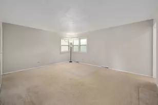 6705 Clarendon Hills Rd, Darien, IL 60561 - Photo 21