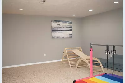 917 Eddy Road, Bloomington, IL 61704 - Photo 37