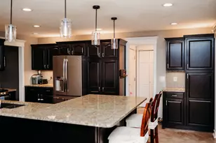 917 Eddy Rd, Bloomington, IL 61704 - Photo 13