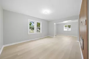 513 Morton Ave, Aurora, IL 60506 - Photo 9