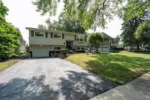 1214 Wilson Ave, Wheaton, IL 60189 - Photo 1
