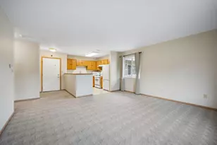 801 N McLean Blvd, Elgin, IL 60123 - Photo 9