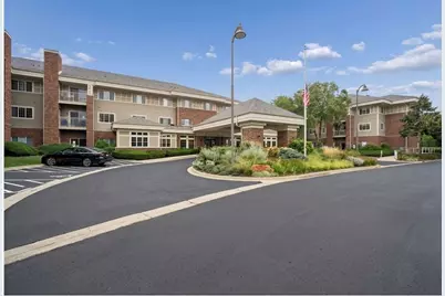 801 N McLean Boulevard #330, Elgin, IL 60123 - Photo 3