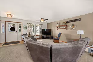 103 Evergreen Dr, Kirkland, IL 60146 - Photo 7